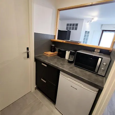 Le Chateau Durieux 4 - Tres Coquet Pour Ce Petit 2 Pieces ! Mae-9181 Lägenhet